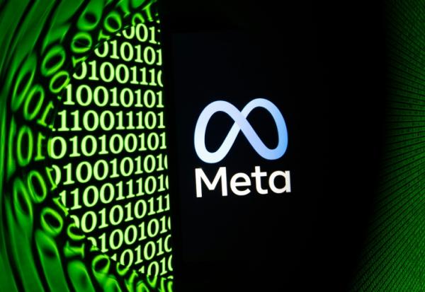 Logo Meta sur un smartphone à Mulhouse, le 11 février 2026