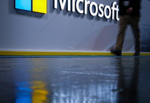 Logo Microsoft au Salon de Hanovre, dans le nord de l'Allemagne, le 31 mars 2025.