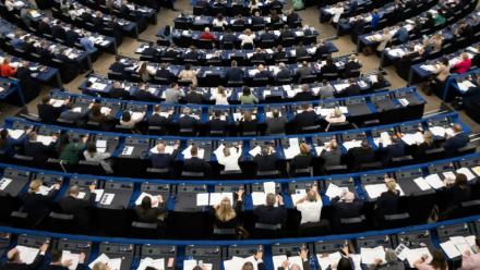 Les eurodéputés votent mercredi le règlement sur les retours des migrants déboutés du droit d'asile, un volet controversé de la politique migratoire européenne
