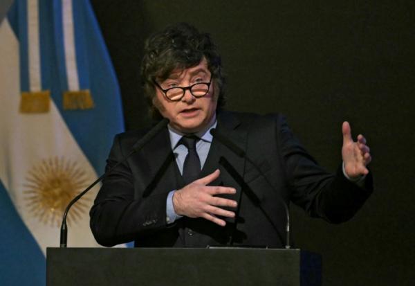 Le président argentin Javier Milei lors d'une conférence à Buenos Aires, le 20 août 2026
