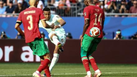 Le capitaine des Bleus Kylian Mbappé ouvre le score à la 60e minute du quart de finale remporté 2-0 par l'équipe de France face au Maroc le 9 juillet 2026 à Foxborough 