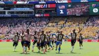 Les joueurs de Team USA exultent après leur deuxième but contre l'Australie, au Mondial-2026, le 19 juin 2026 à Seattle