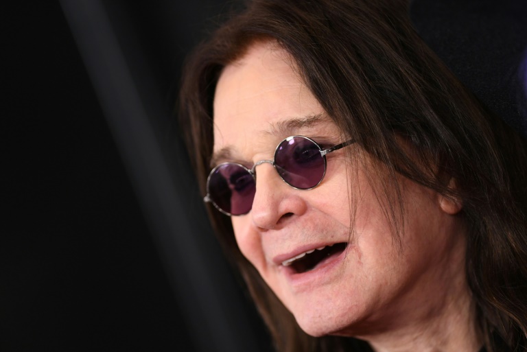 Le chanteur-compositeur britannique Ozzy Osbourne arrive à la 62e cérémonie des Grammy Awards, le 26 janvier 2020, à Los Angeles