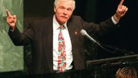 Ted Turner s'exprimant lors d'une rencontre organisée à l'assemblée générale des Nationes Unies, le 29 août 2000