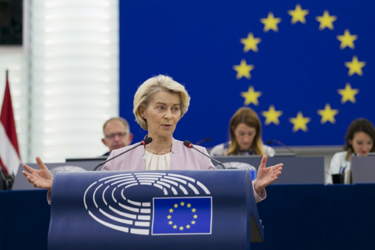 La présidente de la Commission européenne Ursula von der Leyen s'exprime devant le Parlement européen le 7 juillet 2025 