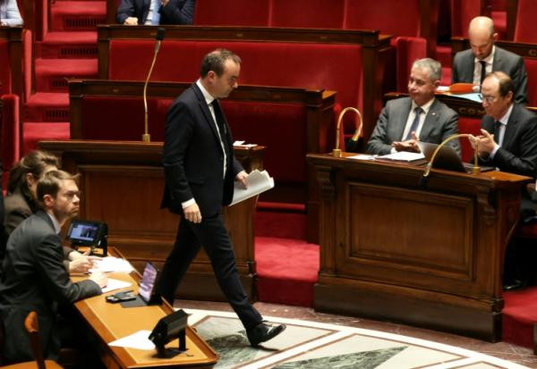 Le Premier ministre Sébastien Lecornu lors d'un débat sur la situation au Moyen-Orient à l'Assemblée nationale, le 25 mars 2026 à Paris