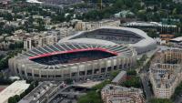 Le Parc des Princes (G) et le stade Jean Bouin à Paris 29 mai 2015