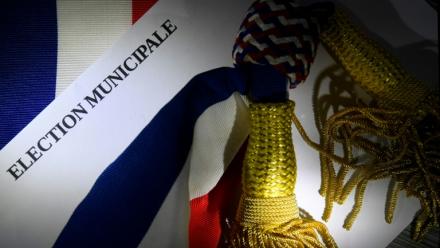 Les salariés engagés dans la course aux municipales jonglent avec un double agenda exigeant
