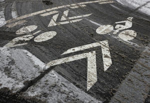 Avec plus de 12.000 kilomètres de nouvelles pistes cyclables ou voies vertes et près de 3.000 kilomètres de "véloroutes" touristiques supplémentaires depuis 2020, le vélo a tenu le haut du pavé depuis les dernières élections municipales