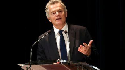 Le secrétaire national du Parti communiste français Fabien Roussel lors de ses voeux aux habitants de Saint-Amand-les-Eaux, dont il est maire, le 11 janvier 2026