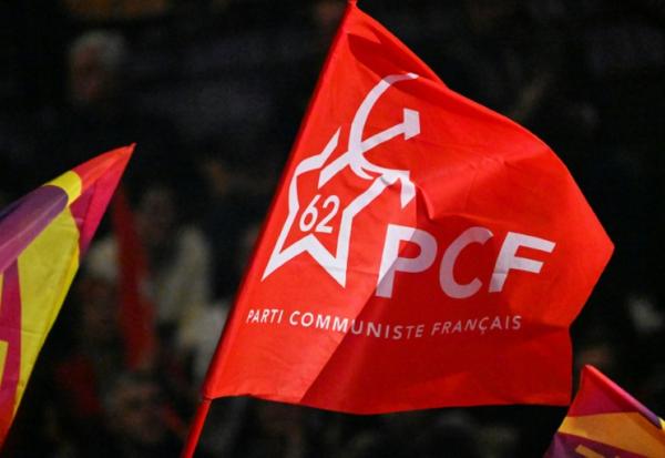 Au cours d'un metting de campagne de Fabien Roussel (PCF), à Lille, le 7 avril 2022