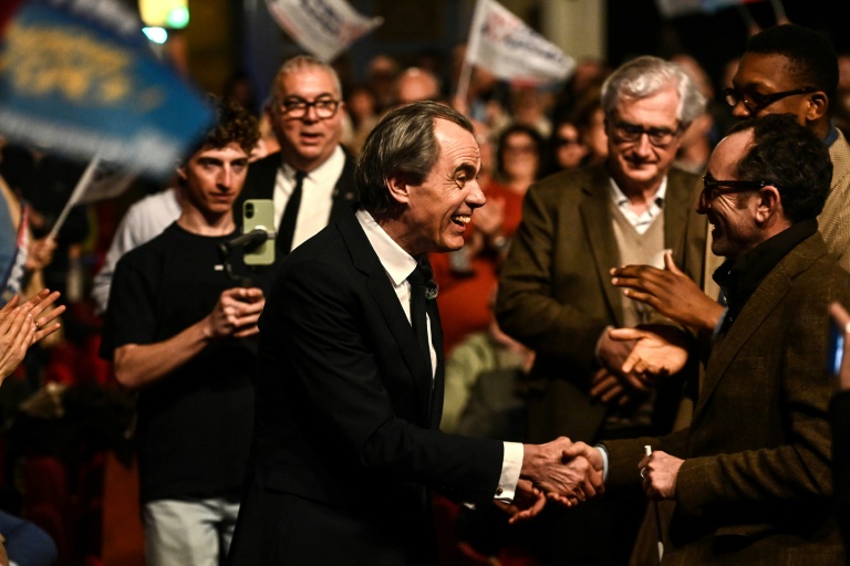 Philippe Dessertine (C) le 23 février 2026 à Bordeaux