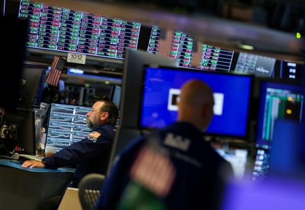 Des opérateurs à la Bourse de New York, le 15 septembre 2025
