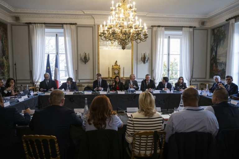 Réunion sur l'avenir institutionnel de la Nouvelle-Calédonie, le 17 janvier 2026 à Paris