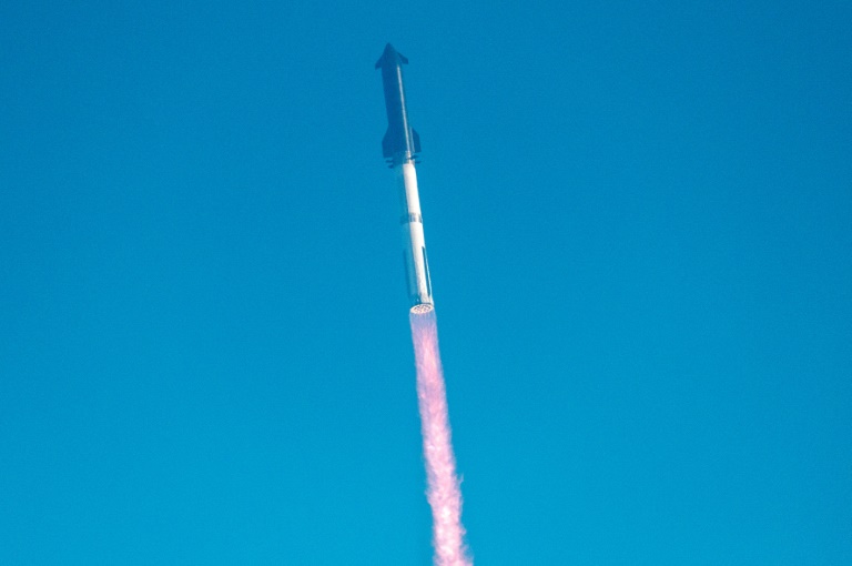 La fusée de SpaceX Starship en train de décoller, au Texas, le 27 mai 2025