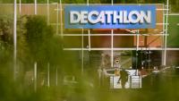 Quelques centaines de salariés de la chaîne de magasins d'articles de sport Decathlon ont observé des arrêts de travail vendredi et samedi dans toute la France à l'appel de la CFDT pour demander de meilleurs salaires et conditions de travail