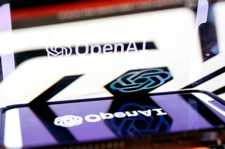 OpenAI passe commande de puces par centaines de milliards de dollars, des montants déconnectés de ses revenus actuels qui inquiètent une partie des investisseurs