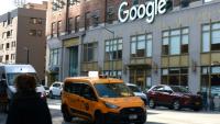A taxi devant le siège de Google à New York  le 22 janvier 2026.