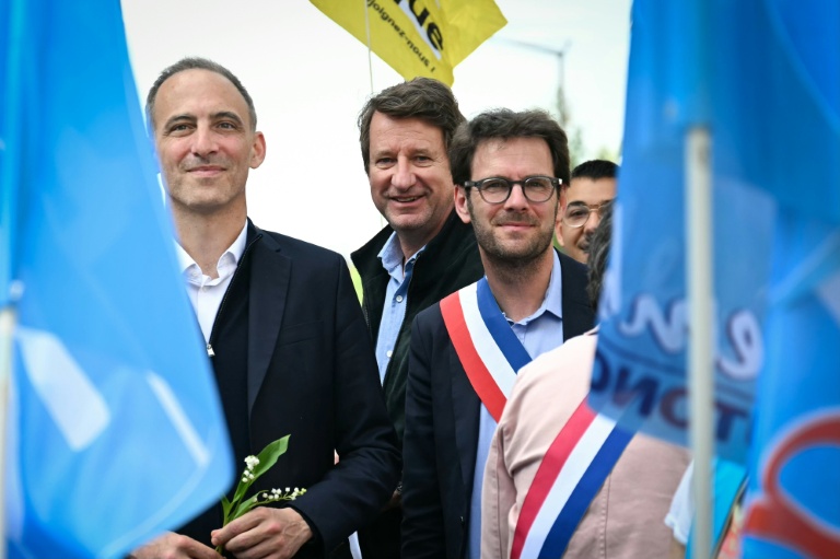 Raphaël Glucksmann, Yannick Jadot et  Nicolas Mayer-Rossignol le 1er mai 2026 à Rouen