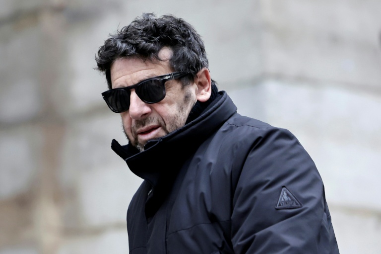 L'acteur et chanteur Patrick Bruel à Paris, le 10 décembre 2024