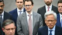 Le patron d'Anthropic Dario Amodei (au centre) à la Maison Blanche, à Washington, le 29 septembre 2026