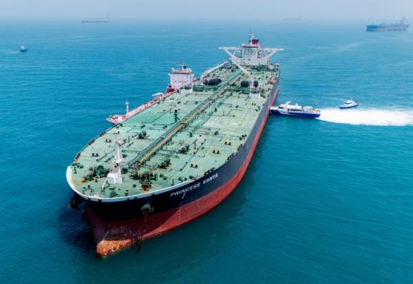 Alors que la guerre en Iran déstabilise le Moyen-Orient et les routes d'acheminement du brut, des membres de l'Organisation des pays exportateurs de pétrole et leurs alliés (Opep+) se réunissent dimanche pour une hausse attendue de la production