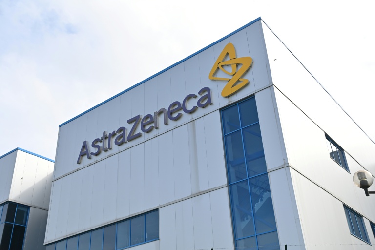 Le géant pharmaceutique britannique AstraZeneca compte investir 15 milliards de dollars en Chine d'ici 2030 pour y doper 