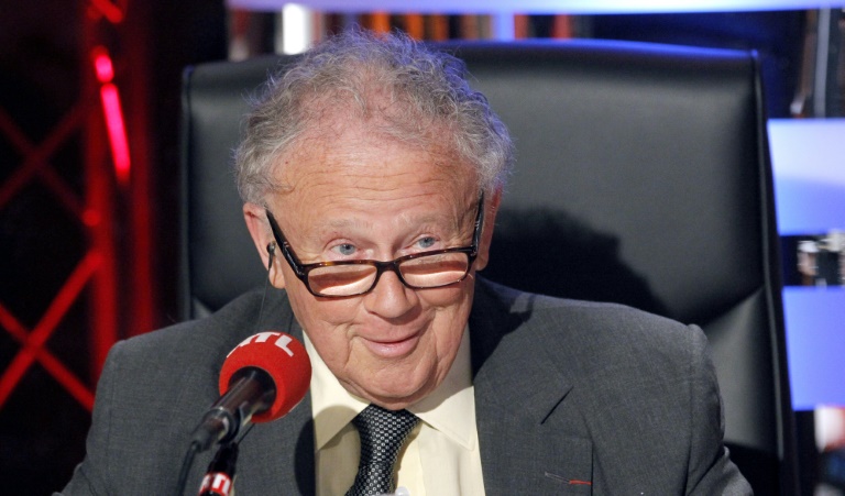 Philippe Bouvard dans les studios de RTL à Paris lors d'une émission des 