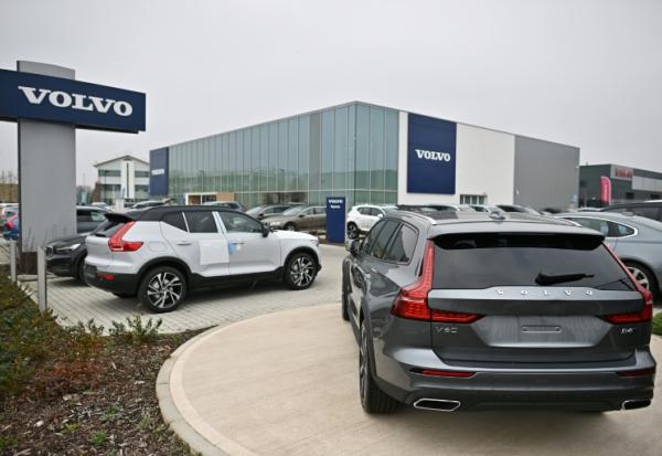 Une concession Volvo à Reading, à l'ouest de Londres, le 2 mars 2021