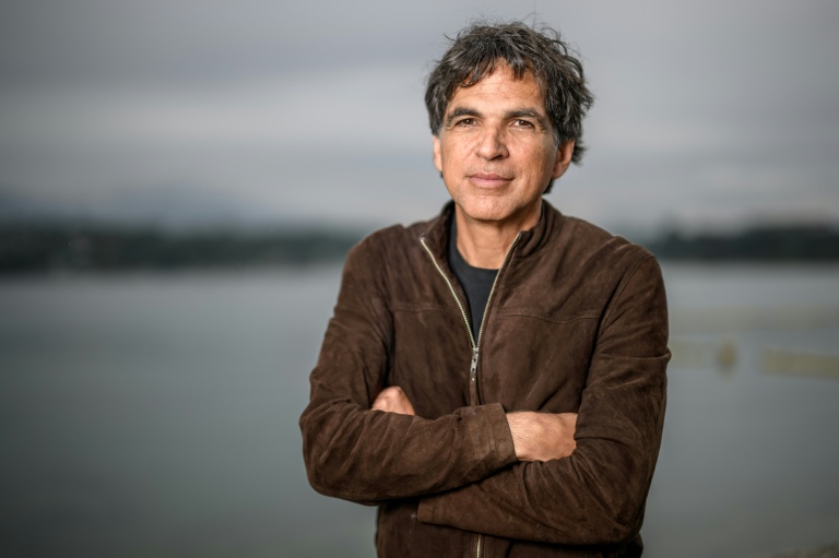 Le dessinateur suisse Patrick Chappatte lors de la présentation de l'exposition 