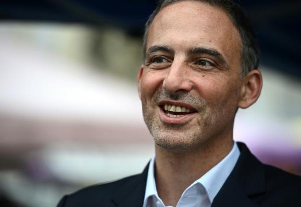 Raphaël Glucksmann lors de la deuxième édition des Rencontres de Place publique, mouvement qu'il copréside, le 4 octobre 2025 à La Réole, en Gironde