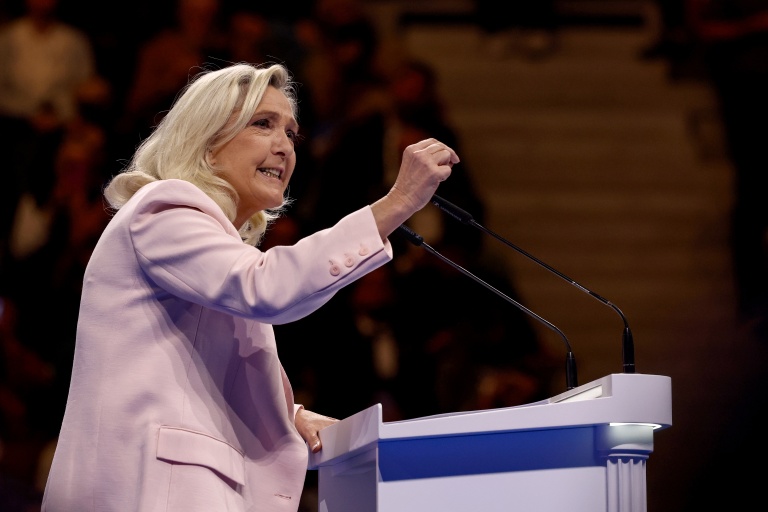 Marine Le Pen, candidate du RN à la présidentielle, le 25 octobre 2026 à Orléans