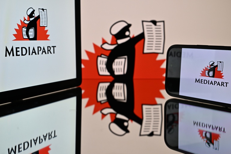 Une plainte a été déposée contre Mediapart qui a divulgué des écrits antisémites dont le président du RN Jordan Bardella nie être l'auteur 