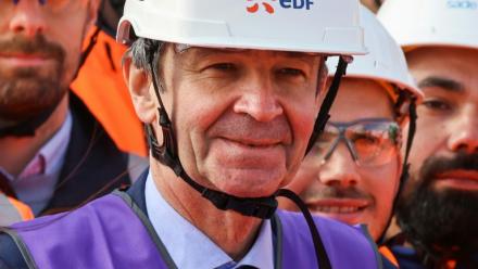 Le PDG d'EDF, Bernard Fontana, photographié à Petit-Caux (Seine-Maritime) le 12 mars 2026