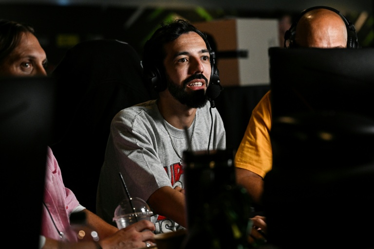 Le rappeur Bigflo participe au ZEvent,  un événement caritatif visant à récolter des fonds grâce à trois jours de diffusion en direct, à Montpellier, le 5 septembre 2026