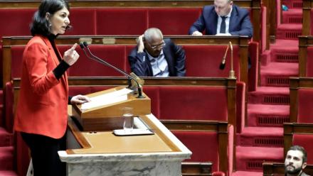 La rapporteuse de la commission des affaires économiques, la députée Aurélie Trouvé (LFI) à l'Assemblée nationale, le 11 février 2026 à Paris