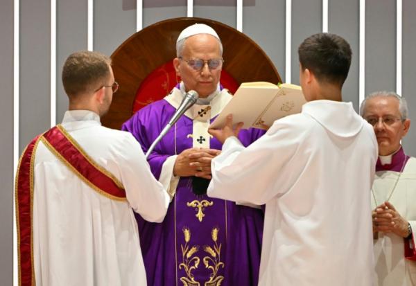 Le pape Léon XIV préside une messe à la Volkswagen Arena d'Istanbul, le 29 novembre 2025 en Turquie