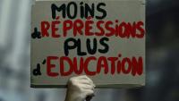 Une pancarte durant une manifestation de lycéens à Bordeaux, le 6 octobre 2026