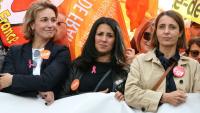 La secrétaire générale de la CGT, Sophie Binet (D), et la secrétaire générale de la CFDT, Marylise Léon (G), lors de la manifestation à Paris, le 2 octobre 2025