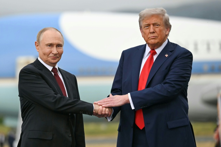 Vladimir Poutine et Donald Trump lors de leur rencontre du 15 août 2025 à Anchorage (Alaska, Etats-Unis)