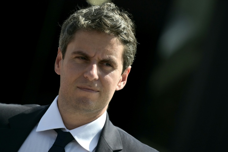 Le candidat à la présidentielle et patron de Renaissance Gabriel Attal visite le salon Eurosatory, le 16 juin 2026 à Villepinte, près de Paris