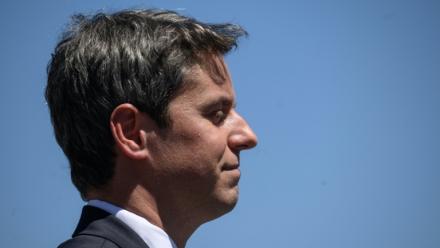 Le secrétaire général de Renaissance Gabriel Attal le 22 mai 2026 à Mur-de-Barrez, dans l'Aveyron