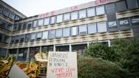 L'entrée bloquée d'un bâtiment de l'Université Rennes 2, le 12 octobre 2026