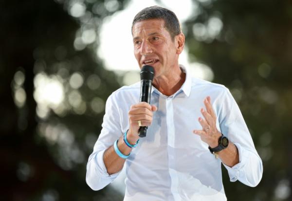 David Lisnard, maire de Cannes et candidat à la présidentielle de 2027, lors d'un rassemblement à Cannes, le 29 août 2026
