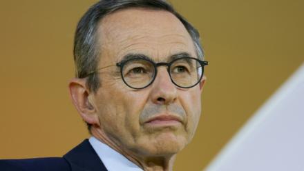 Bruno Retailleau participe à un débat avec d'autres candidats à l'élection présidentielle, le 27 août 2026 à Paris