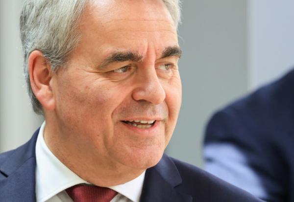 Le président LR des Hauts-de-France Xavier Bertrand à Amiens dans la Somme le 8 juin 2026