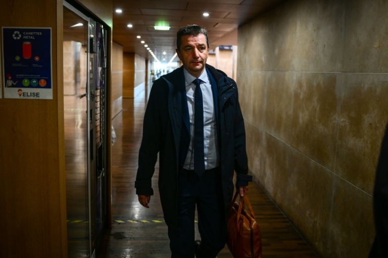 Le maire de Saint-Etienne, Gaël Perdriau, au palais de justice de Lyon le 29 septembre 2025