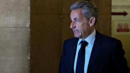 L'ancien président Nicolas Sarkozy arrive au palais de justice de Paris le 29 avril 2026