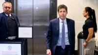 Le PDG d'OpenAI, Sam Altman, arrive au tribunal fédéral d'Oakland pour le procès intenté par Elon Musk contre OpenAI, le 12 mai 2026 en Californie
