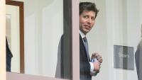 Sam Altman, le patron d'OpenAI, se rend à l'intérieur du palais de justice fédéral lors d'une suspension d'audience dans le cadre du procès opposant Elon Musk à OpenAI à Oakland, en Californie, le 12 mai 2026